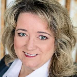 Meet your Posher, Kelli